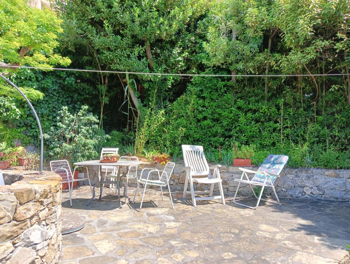 Villetta Con Giardino A Due Passi Dal Mare 因佩里亚 外观 照片