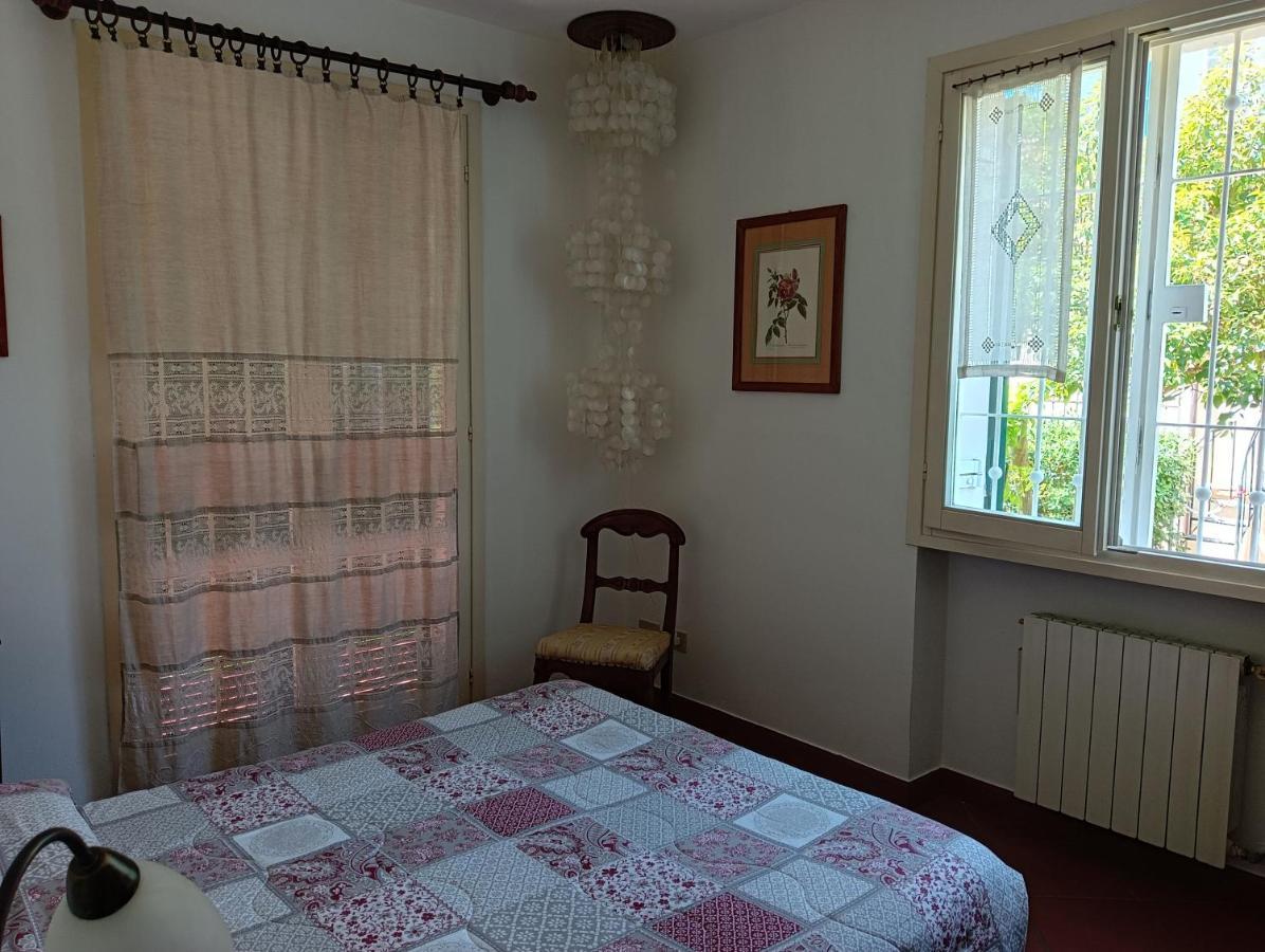 Villetta Con Giardino A Due Passi Dal Mare 因佩里亚 外观 照片