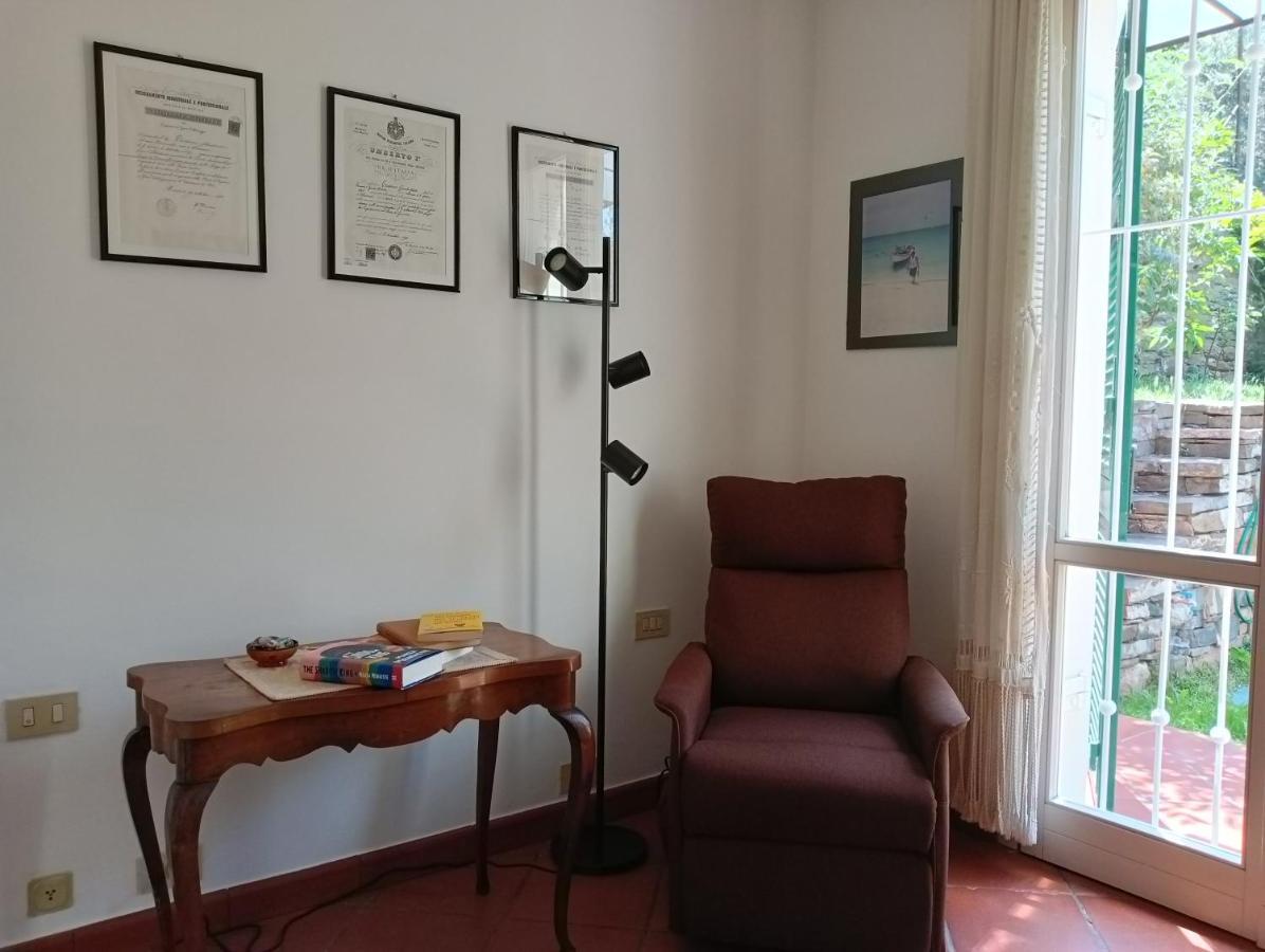 Villetta Con Giardino A Due Passi Dal Mare 因佩里亚 外观 照片