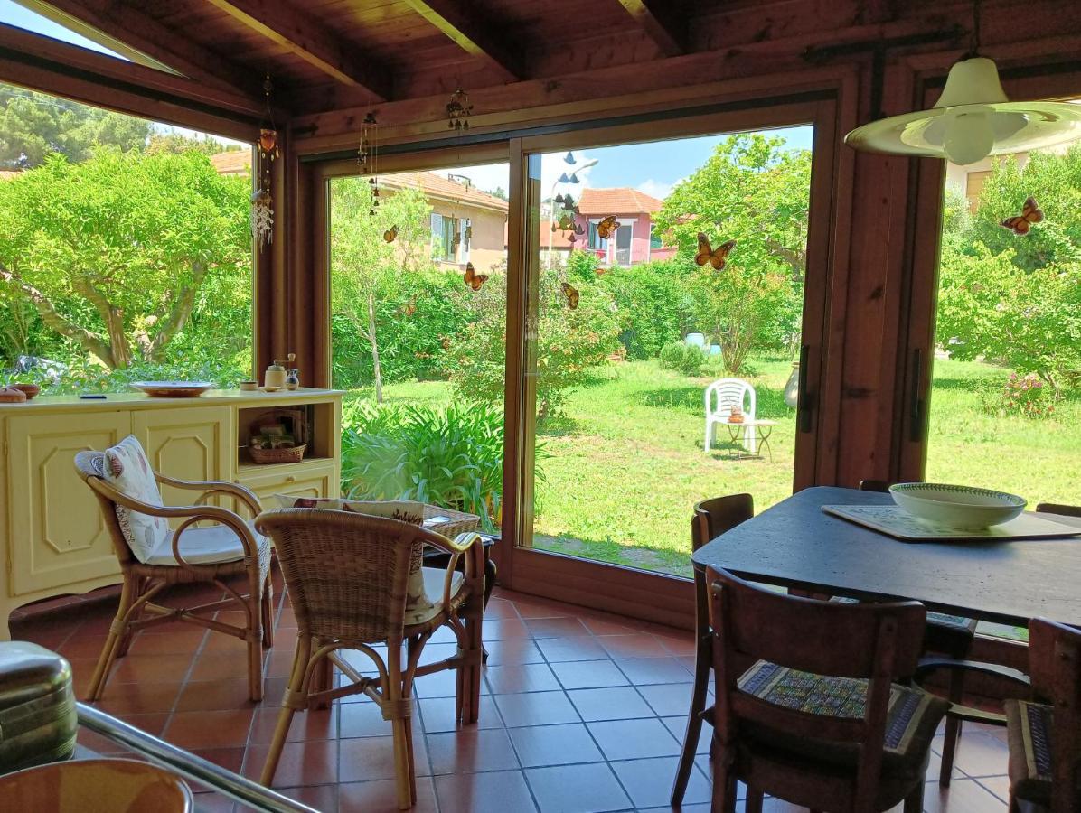 Villetta Con Giardino A Due Passi Dal Mare 因佩里亚 外观 照片