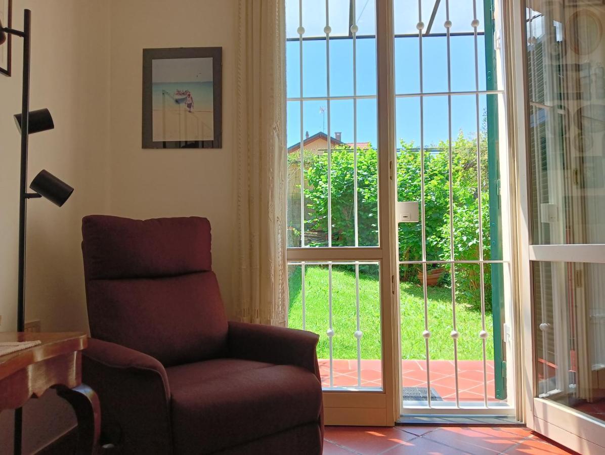 Villetta Con Giardino A Due Passi Dal Mare 因佩里亚 外观 照片