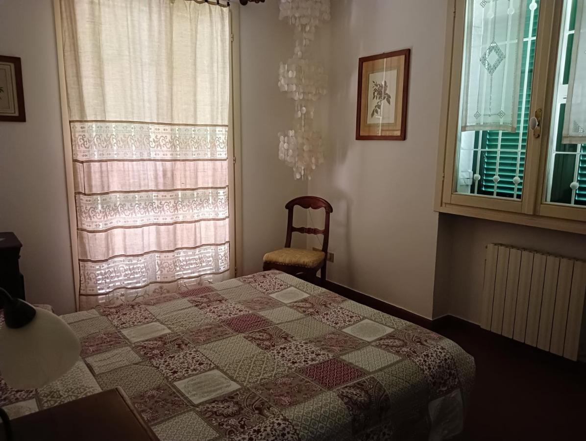 Villetta Con Giardino A Due Passi Dal Mare 因佩里亚 外观 照片