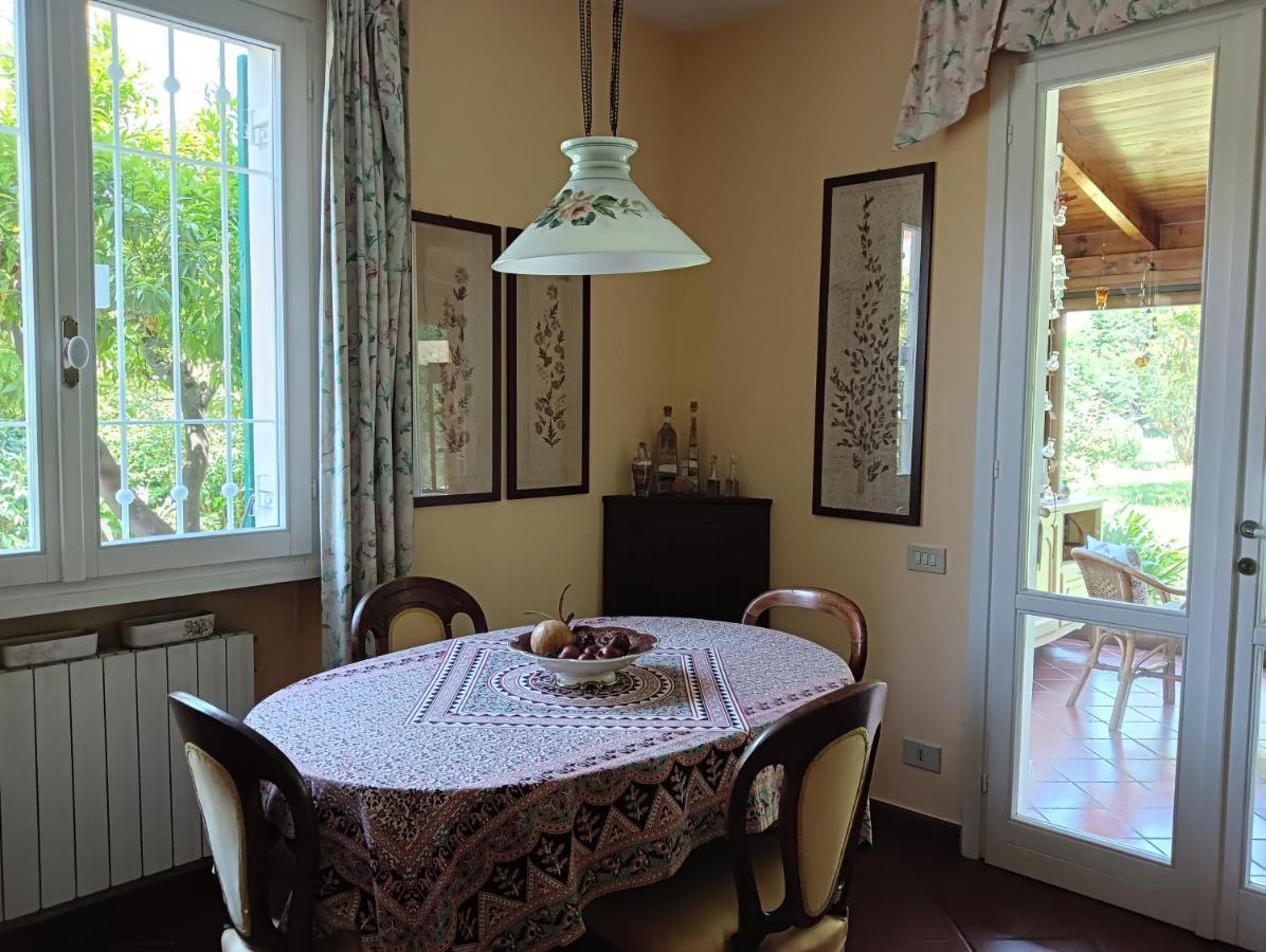 Villetta Con Giardino A Due Passi Dal Mare 因佩里亚 外观 照片